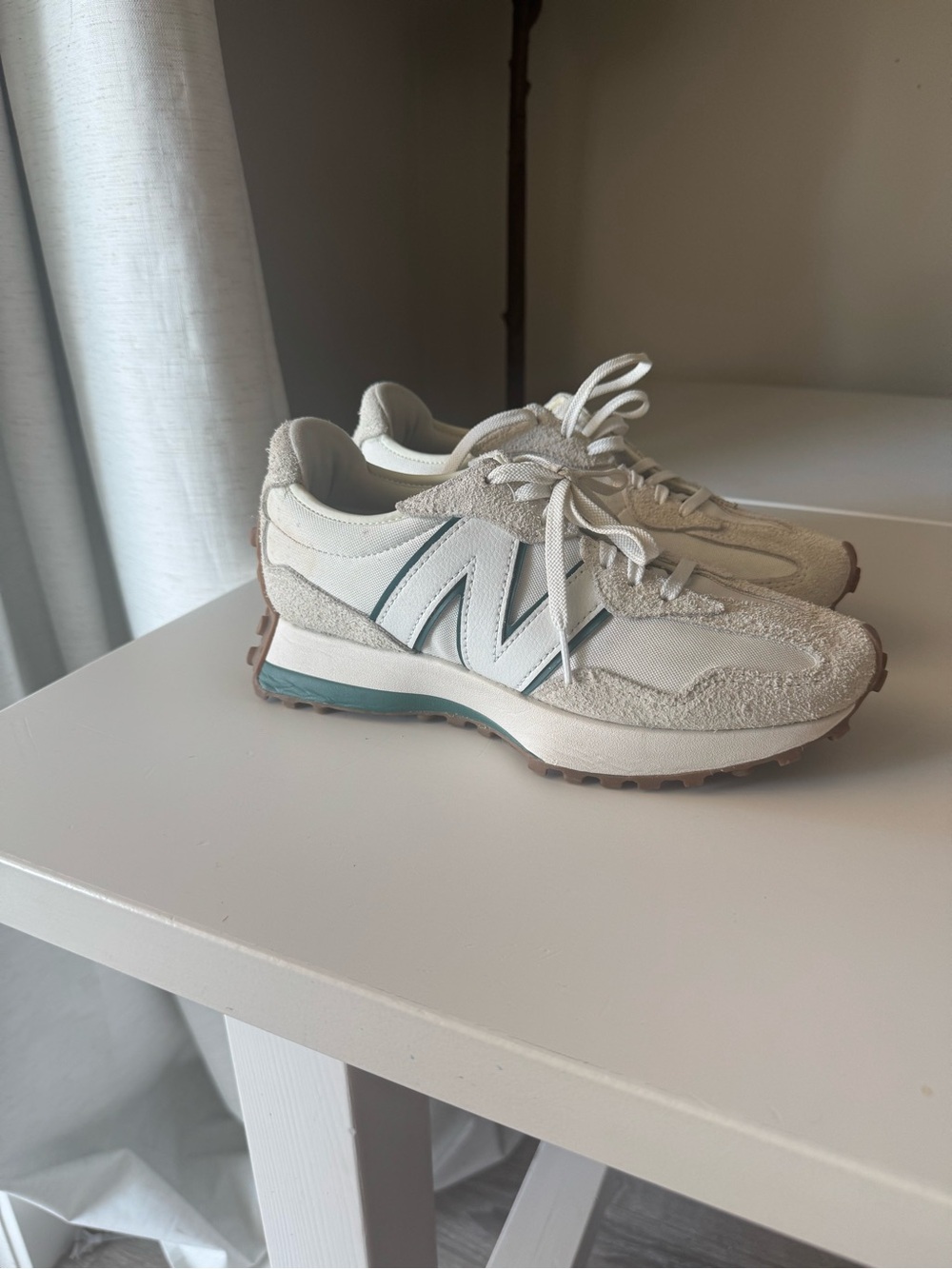 New Balance 327 Sneakers in the “Reflections Vintage Teal” Colorway Woman’s 7.5